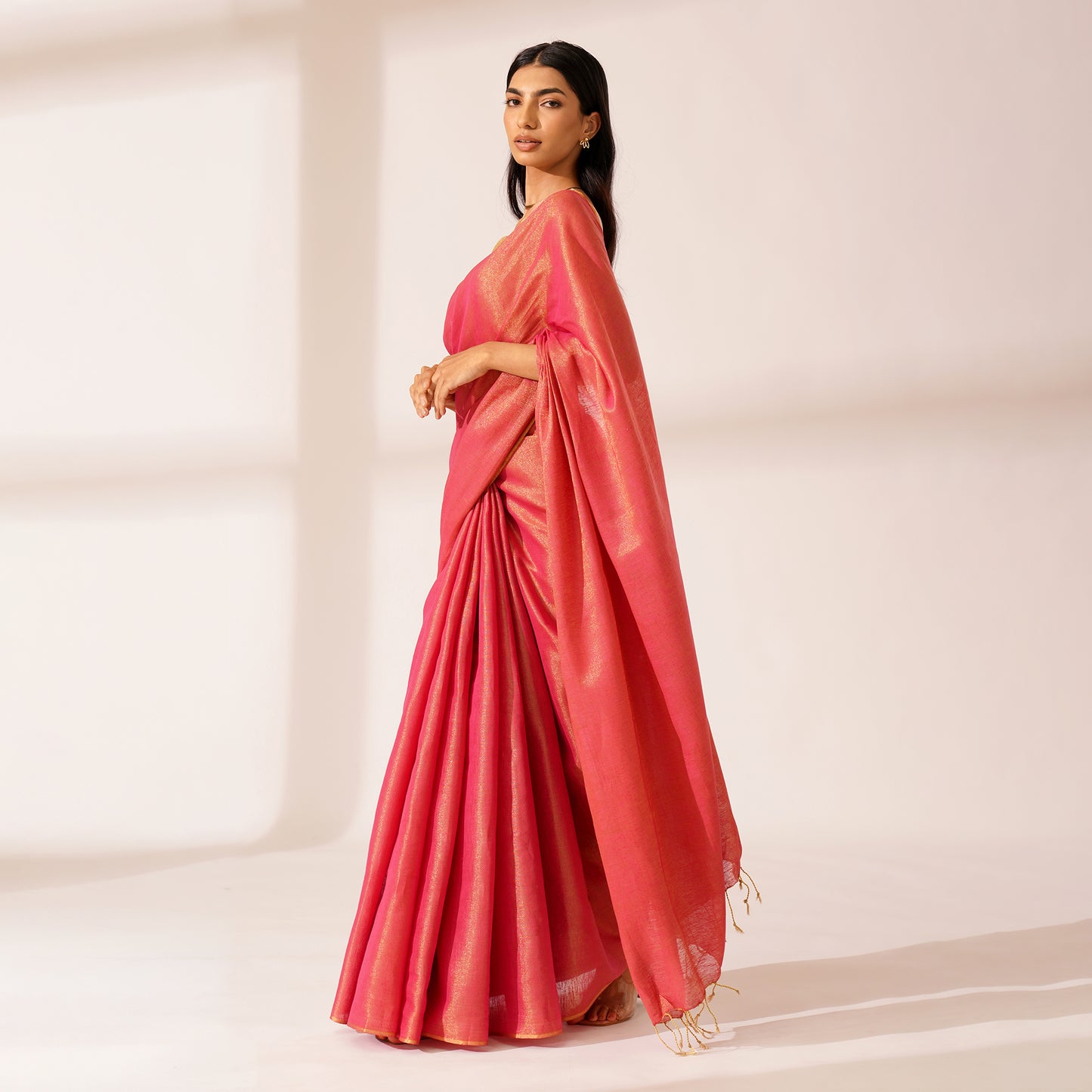 Gajari Tissue Linen Zari Saree (With Blouse Piece)