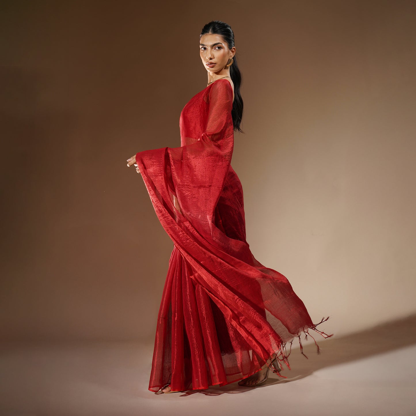 Laali Tissue Cotton Saree in Red
