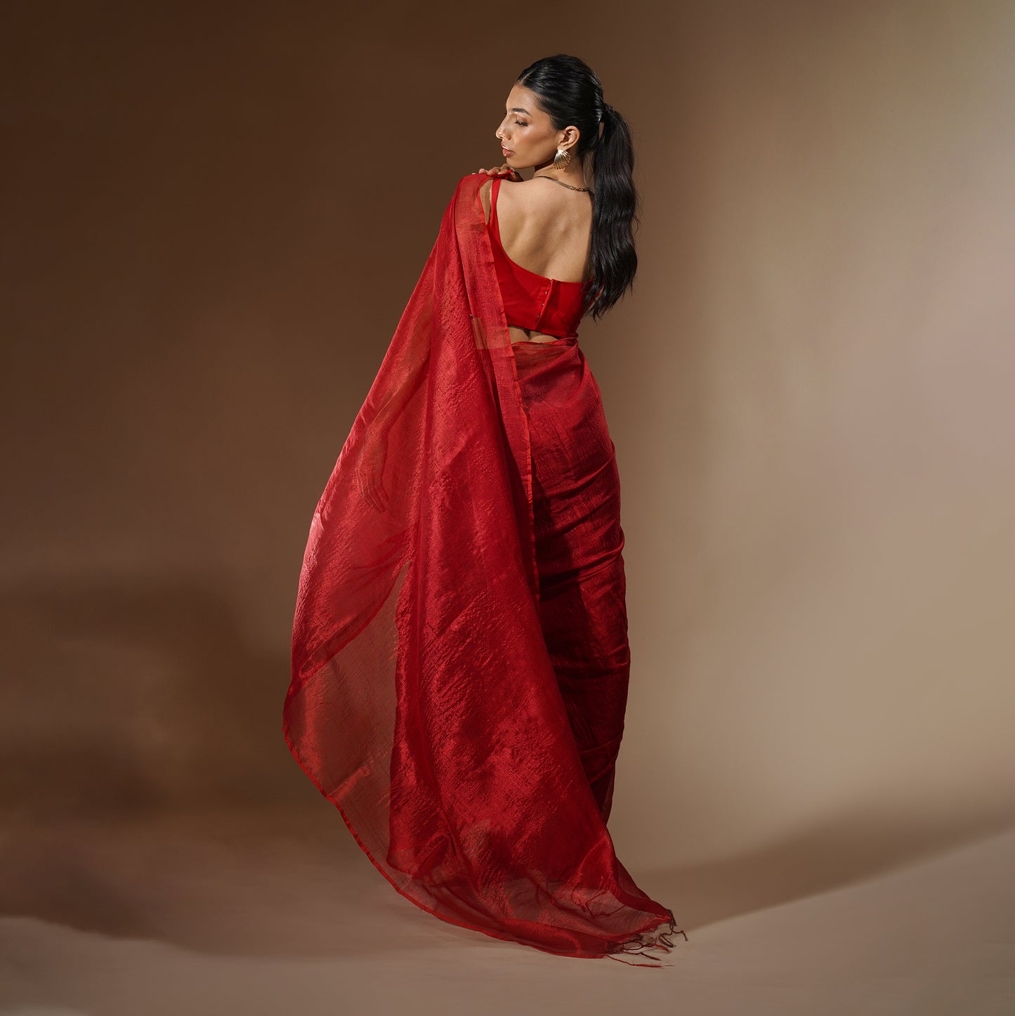 Laali Tissue Cotton Saree in Red