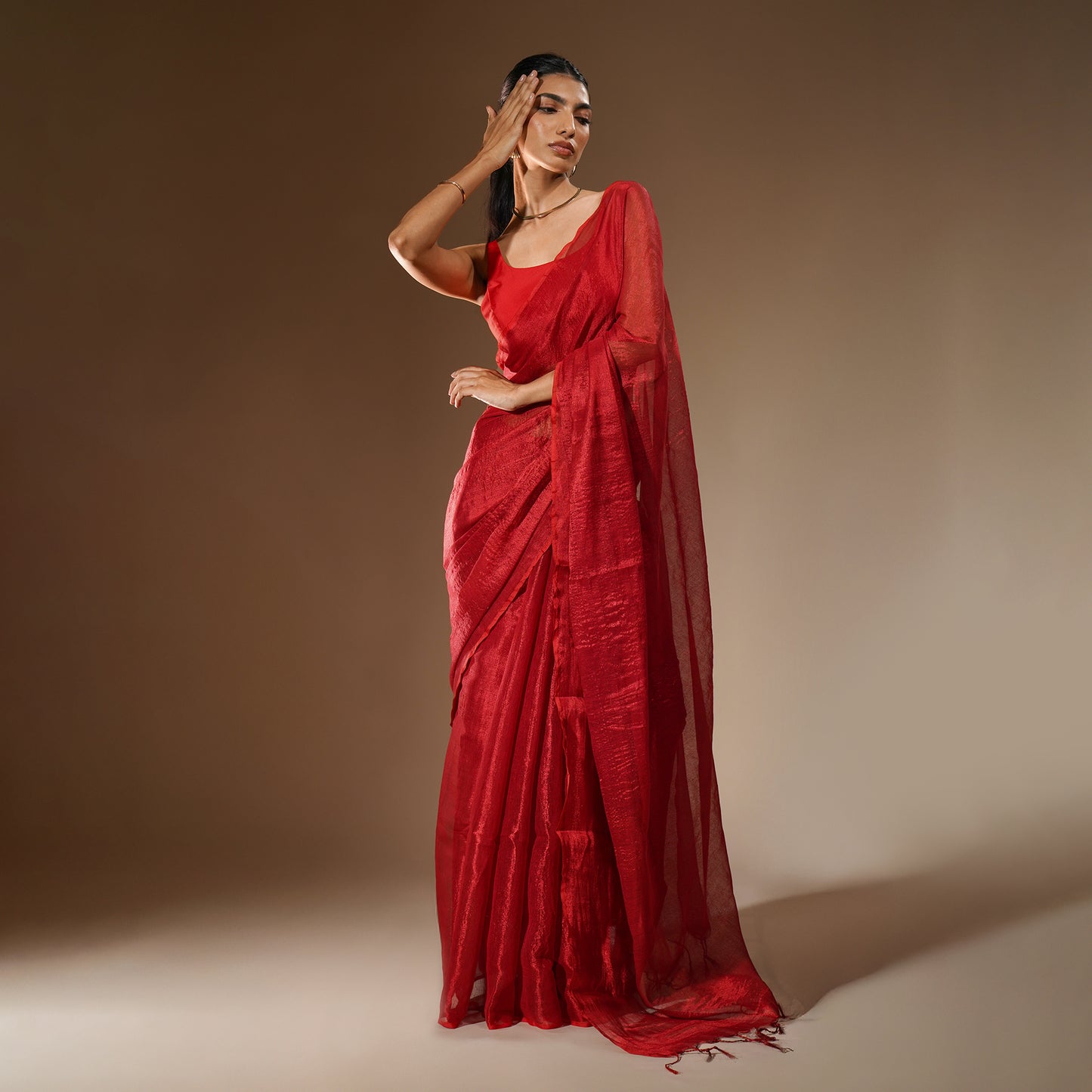 Laali Tissue Cotton Saree in Red