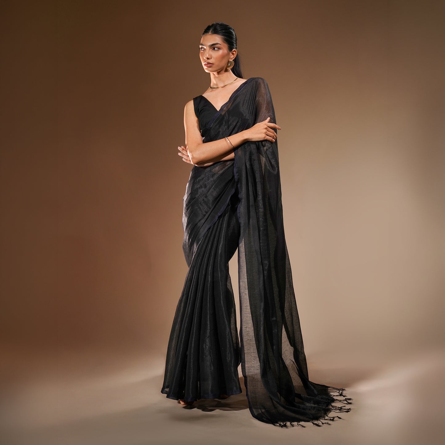 Raatri Tissue Cotton Saree in Black