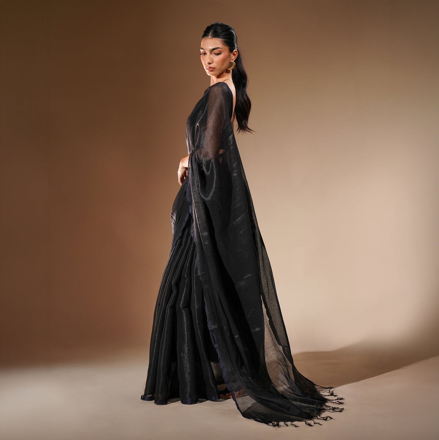 Raatri Tissue Cotton Saree in Black