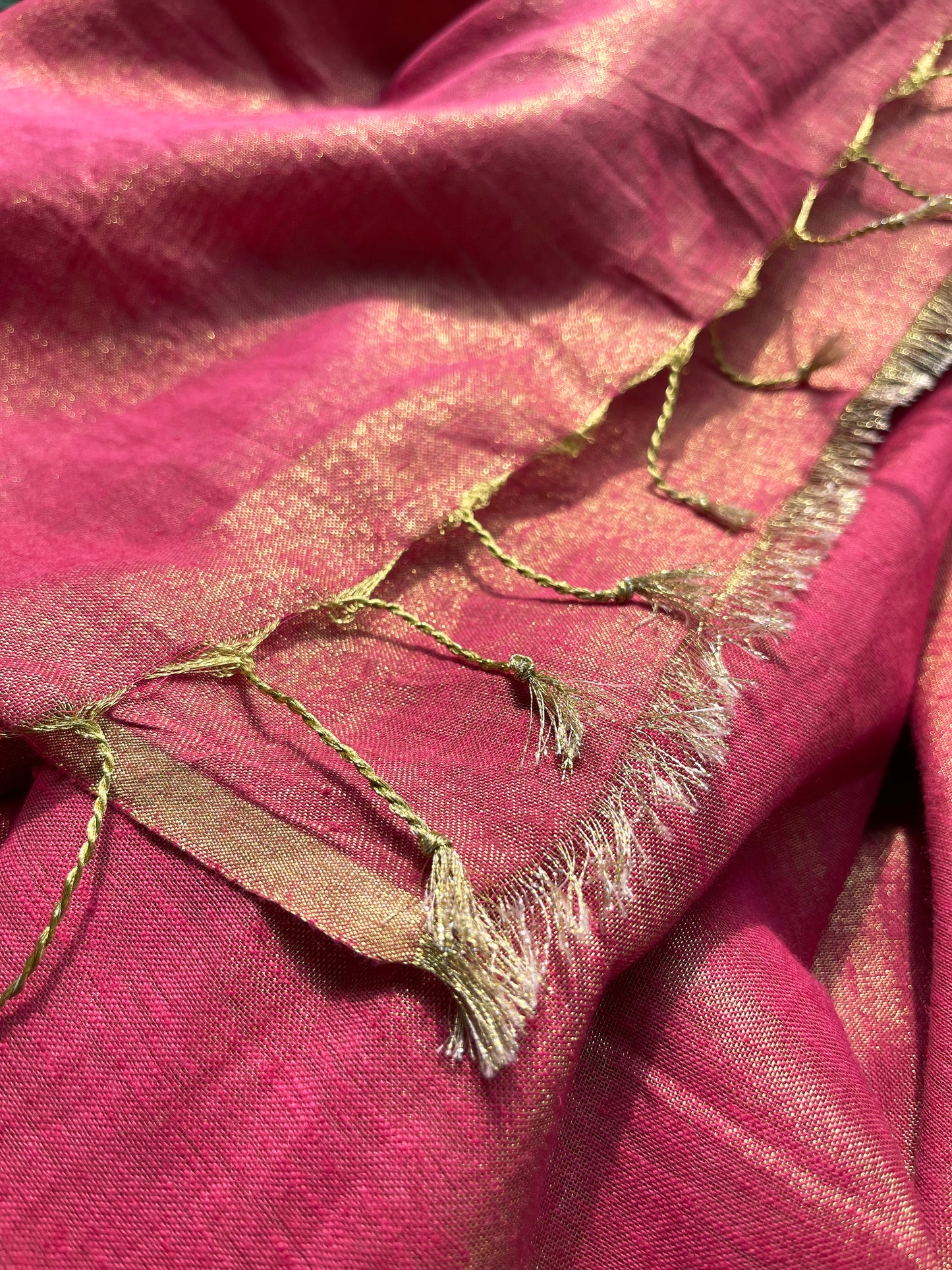 Gajari Tissue Linen Zari Saree (With Blouse Piece)